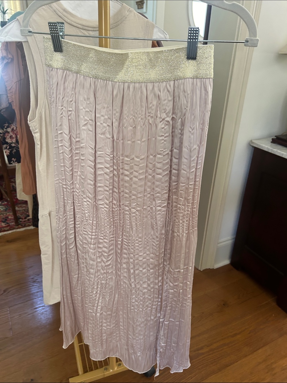 ESQUALO Pleated Maxi Skirt with Metallic Waistband - creamy color
